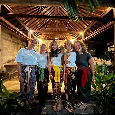 Lembongan Hostel Nusa Lembongan Eksteriør billede