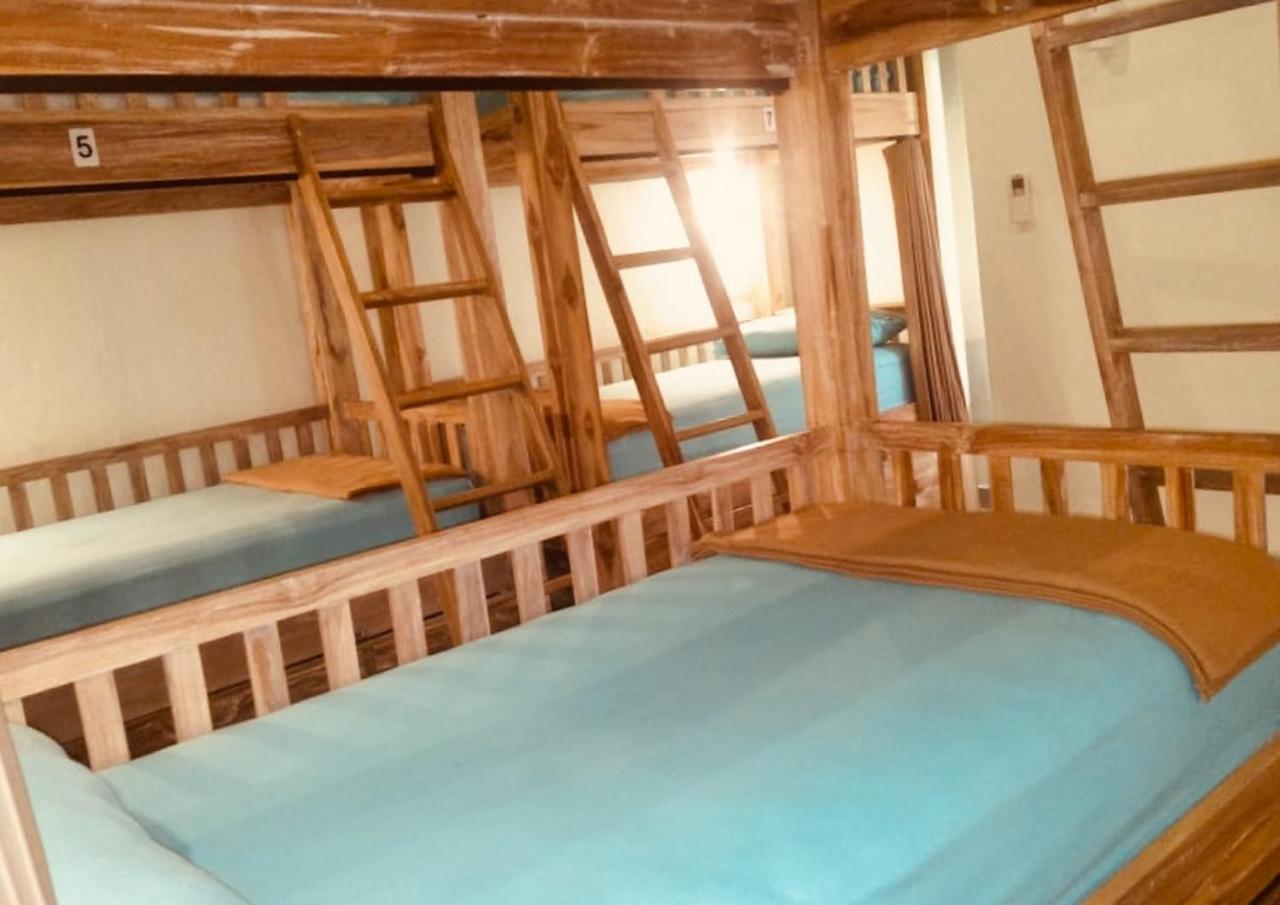 Lembongan Hostel Nusa Lembongan Eksteriør billede